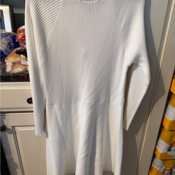 BCX Cream Ribbed Knit Top with Black Logo Tag - Picture 3 of 3